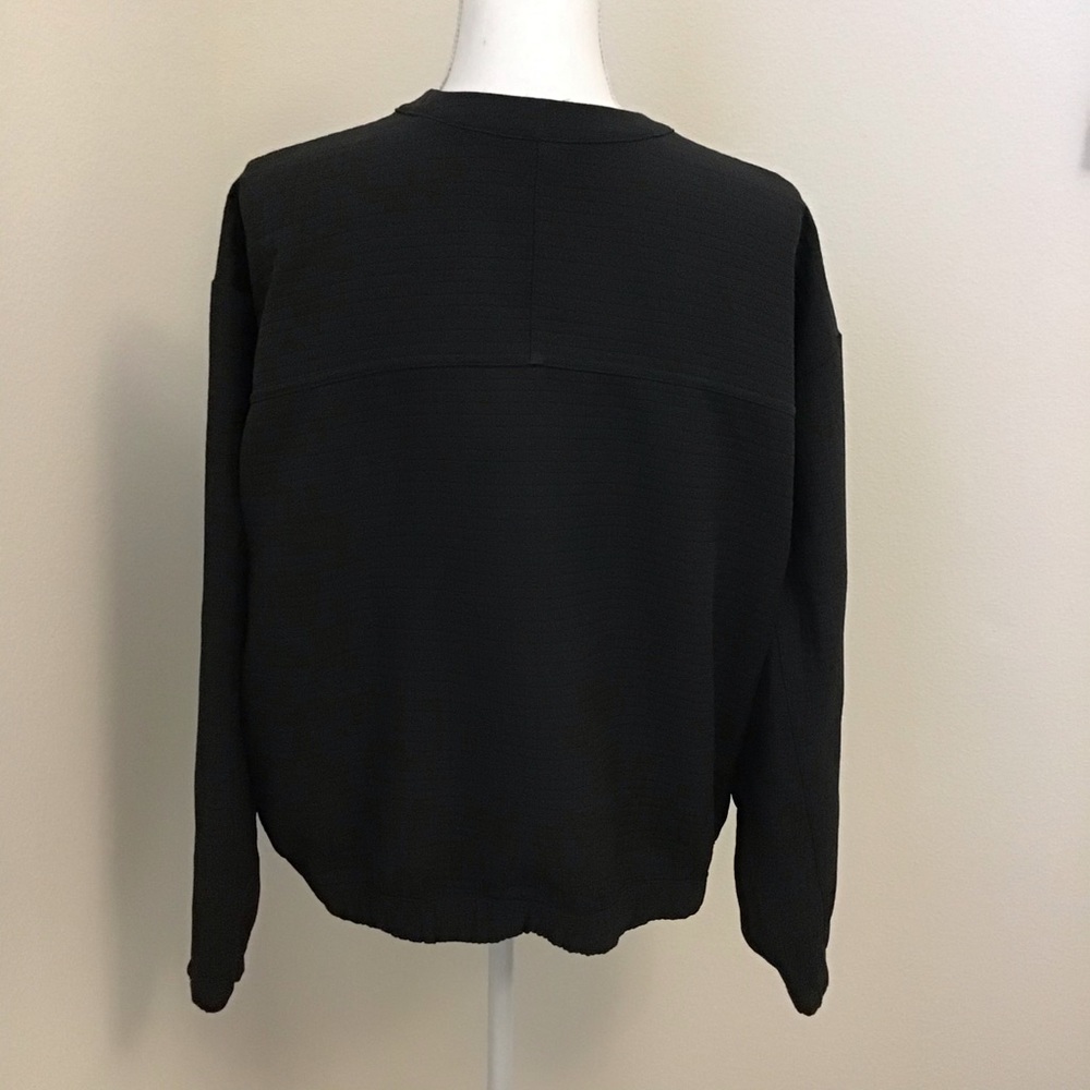 New Balance Women’s Cropped Cocoon Jacket - Picture 6 of 7
